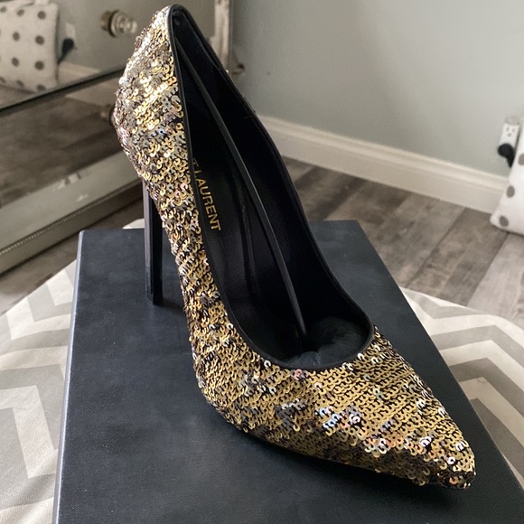 SAINT LAURENT PARIS, Never before worn NEW in package, Gold Sequin Pumps!Size 38 - Picture 1 of 7